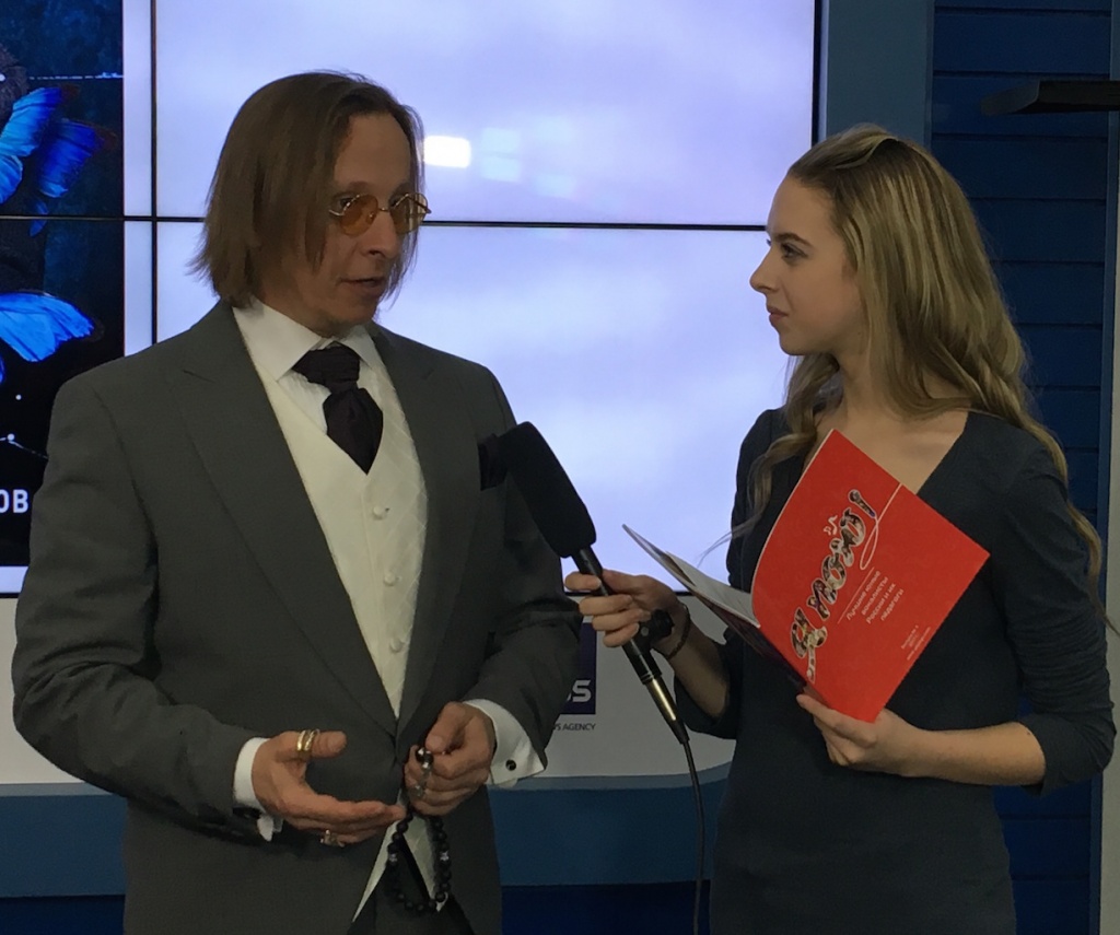 Иван Охлобыстин исполнил «Песни созвездия Гончих Псов»